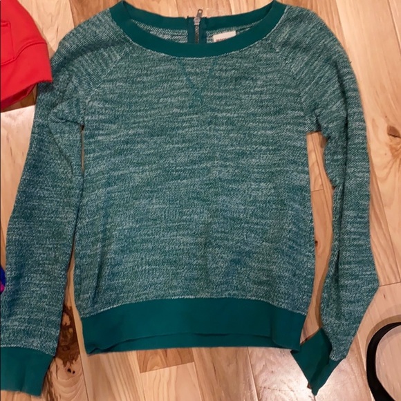 Bundle - hoodie and shorts - Picture 4 of 7